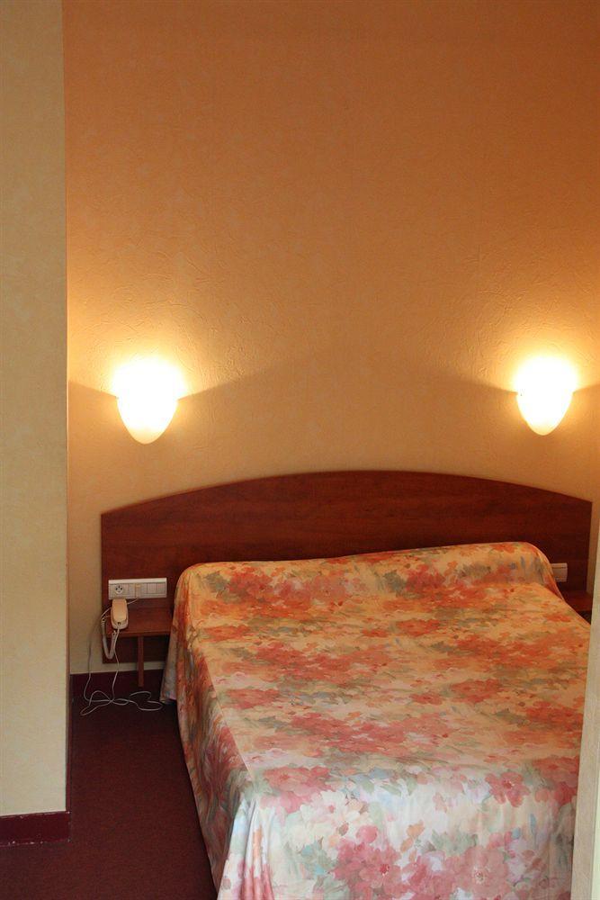 Hotel Des Lices - Angers Kültér fotó